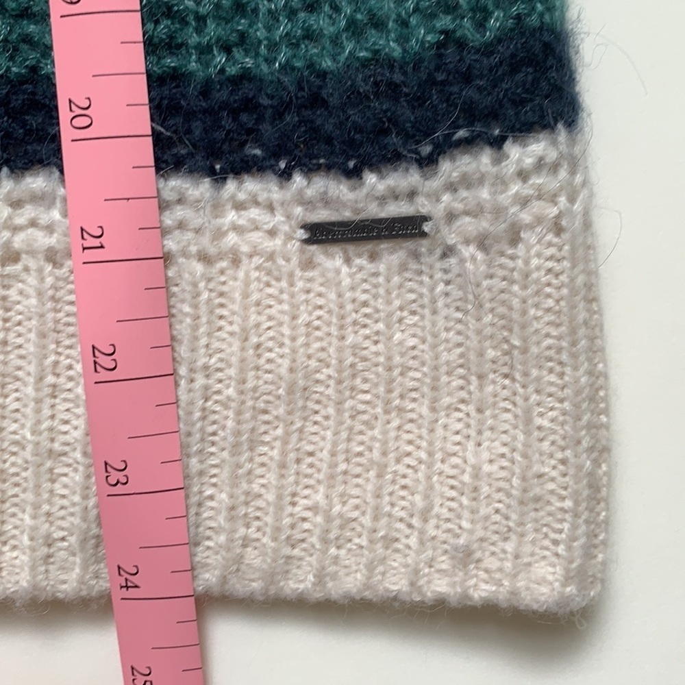 Abercrombie & Fitch Green and White Balloon Sleeve Knit Sweater - Picture 9 of 13